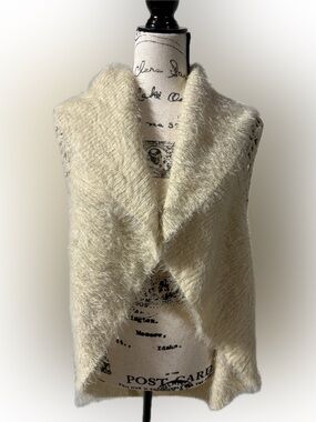 Solitaire super fuzzy knit top m